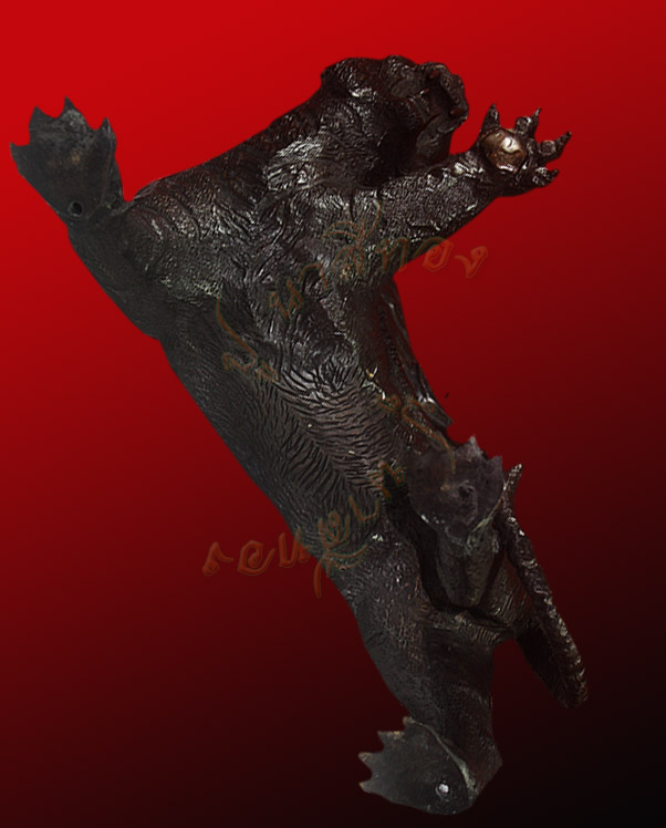 พระบูชาหลวงพ่อเปิ่นนั่งเสือ หน้าตัก ๔.๕ นิ้ว เสือยาว ๙ นิ้ว สูง ๑๑ นิ้ว วัดบางพระ  จ.นครปฐม ปี ๒๕๕๓