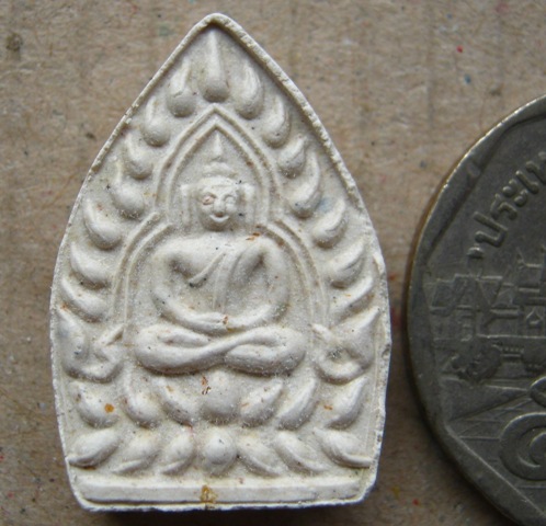 พระผงเจ้าสัว2 วัดกลางบางแก้ว จ.นครปฐม ปี2535 พิมพ์เล็ก ด้านหลัง หมึกแดง 