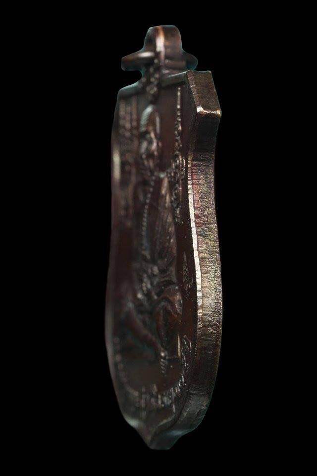 เหรียญนารายณ์ทรงครุฑ หลวงปู่หมุน ปี2542 สุดยอดแห่งพิธีเจริญลาภ ตอกโค๊ตคณะ7 วัดสุทัศน์