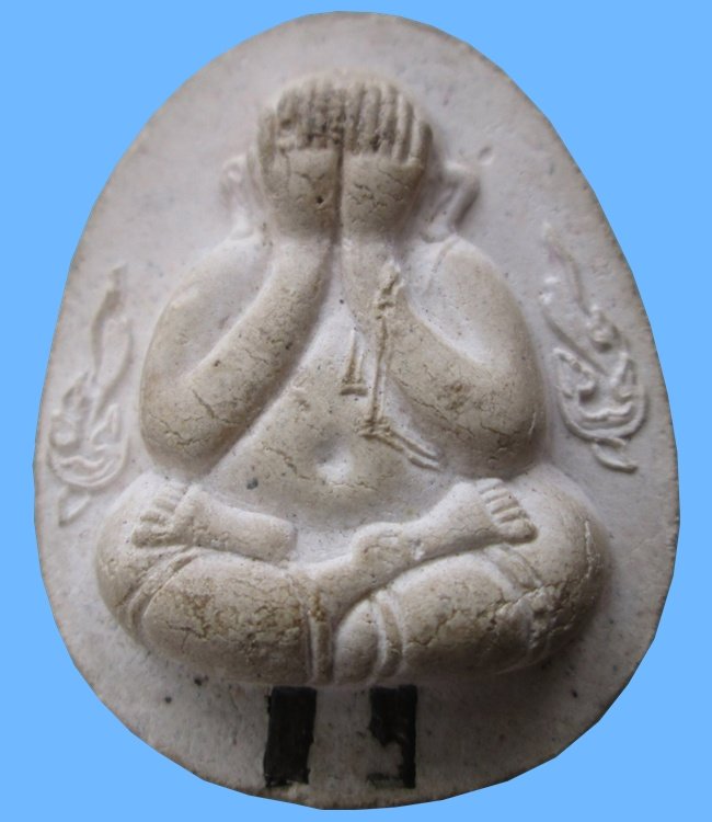 พระปิดตาจัมโบ้ กนกข้าง เนื้อผงเกสร ตะกรุดเงิน 2 ดอก หลวงปู่โต๊ะ ออกวัดถ้ำสิงโตทอง กล่องvisonเดิมครับ