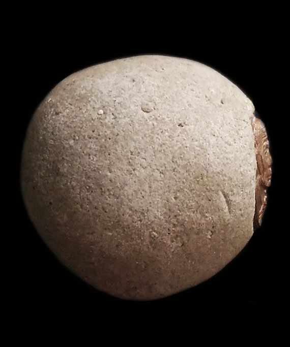 ลูกอมปั้นจารมือสดฝังเม็ดยา หลวงปู่หมุน ปลุกเสก ปี43 พิธีมหาสมปารถนา วัดซับลำใย สภาพสวย 