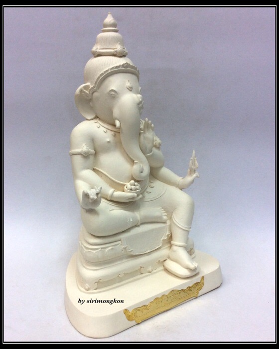 พระพิฆเนศ ปางแบ่งภาคหนุมาน (พระอาทยันตะปรภู) รุ่น สุข สำเร็จทันใจ ขนาดบูชา สูง11นิ้ว พิมพ์กรรมการ