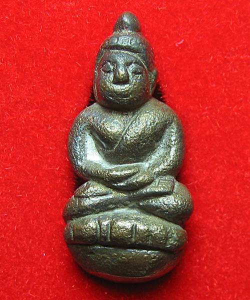 เคาะเดียวแดง พระชัยอุดมโชคหรือพระกริ่งล้มลุก หลวงพ่ออุ้น เนื้อนวะ สร้างเนื้อเดียวครับ พร้อมกล่อง