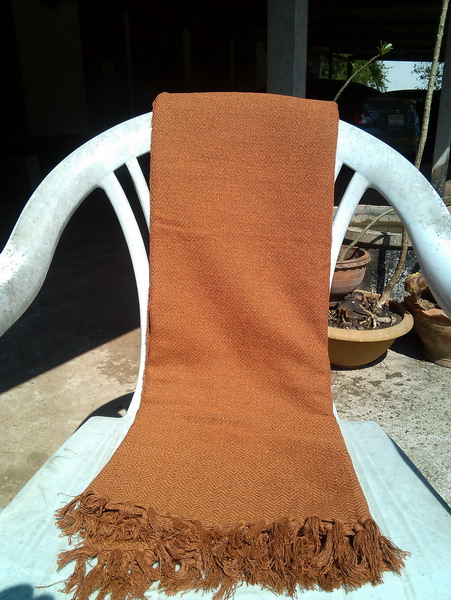 ผ้าตุ้ม ผ้าคุมไหล่ สำหรับพ่อแม่ครูอาจารย์ ราคาต่อผืน 380 บาท ( เคาะเดียว )