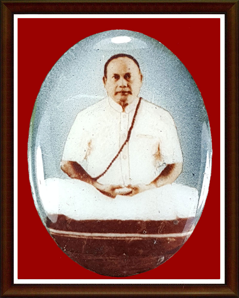 ล็อกเก็ต ฆราวาส