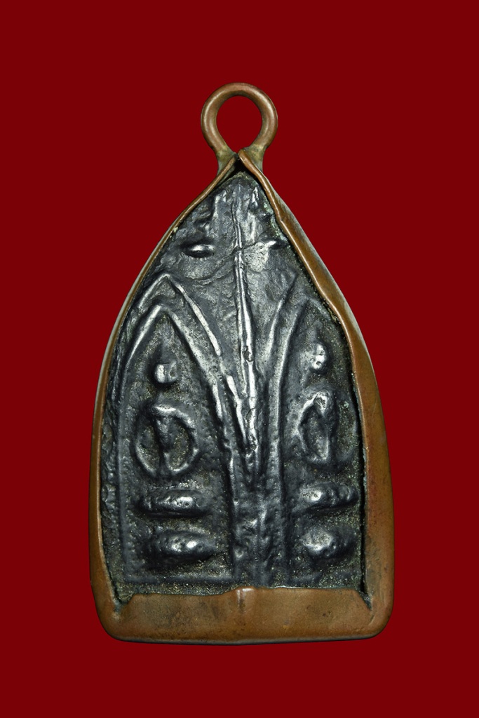 พระหล่อเนื้อเมฆสิทธิ์หลวงพ่ออี๋