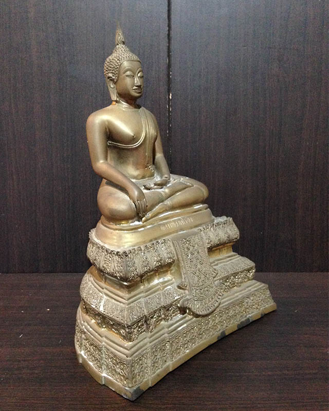 พระบูชาหลวงพ่อวัดไร่ขิง หน้าตัก6 นิ้ว, ฐาน9 นิ้วครึ่ง, สูง13 นิ้วกว่า 