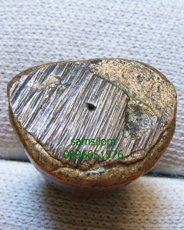 หลวงพ่อเขียน วัดสำนักขุนเณร พิมพ์หน้าหมู ปี2482  น้ำทองวิ่ง (3)