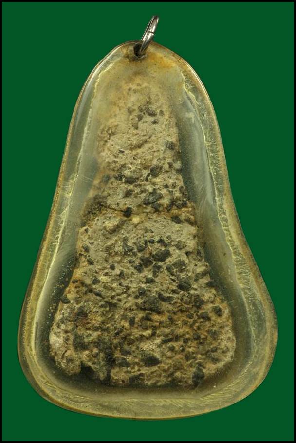 ++ พระร่วงนั่งกรุน้ำ วัดมหาธาตุ จ.สุโขทัย ... เลี่ยมเก่าๆ ... วัดพร้อมกรอบ2.5 นิ้ว