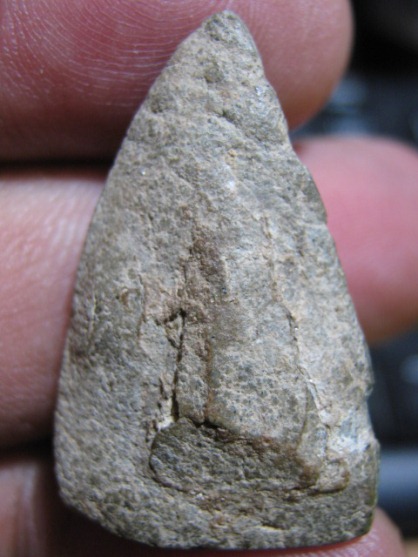 พระนางพญา เนื้อผง กรุวัดมอญ จ.อ่างทอง ตัดปีกกว้าง มาพร้อมบัตรรับรอง