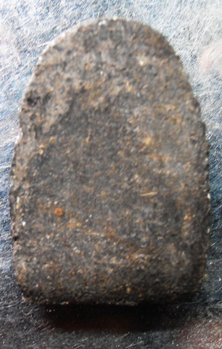 พระกรุวัดชนะสงครามเนื้อดำสวยๆครับ