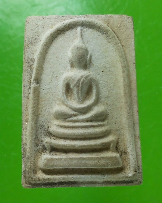 พระสมเด็จผงโสฬสมหาพรหม  หลวงปู่จันทร์ วัดศรีเทพ นครพนม ปี2500