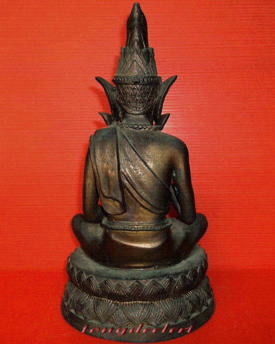 รูปหล่อบูชาพระฤาษีนั่งถือบาตรและไม้เท้า สวยมากค่ะ