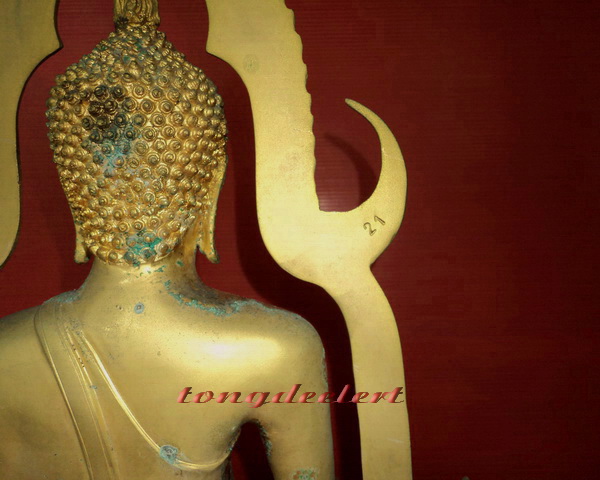 พระพุทธชินราชบูชา ภปร. กะไหล่ทอง หน้าตัก 9 นิ้ว ใต้ฐานอุดเทียนชัย ซุ้มถอดได้ สวยมากค่ะ