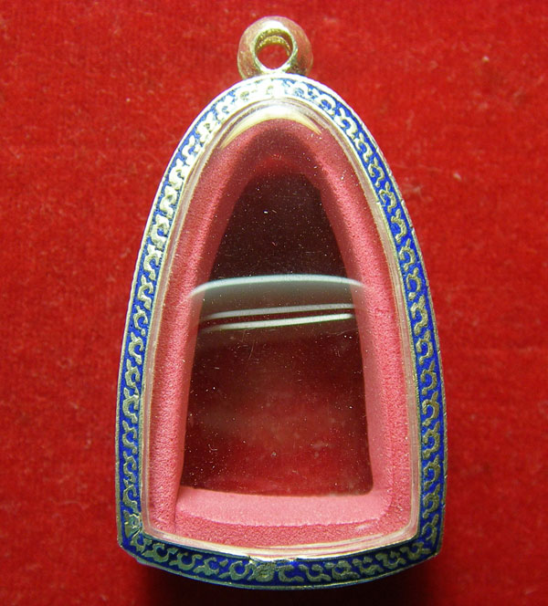 ตลับเงินลงยา สวยเดิม ๆ