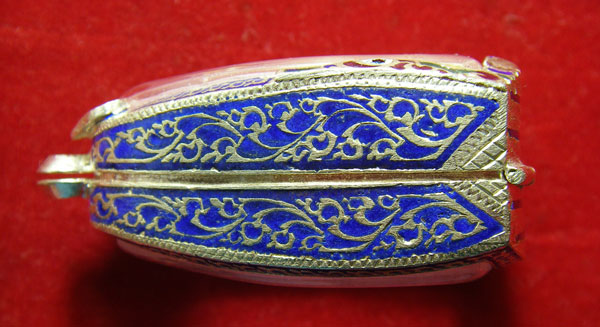 ตลับเงินลงยา สวยเดิม ๆ