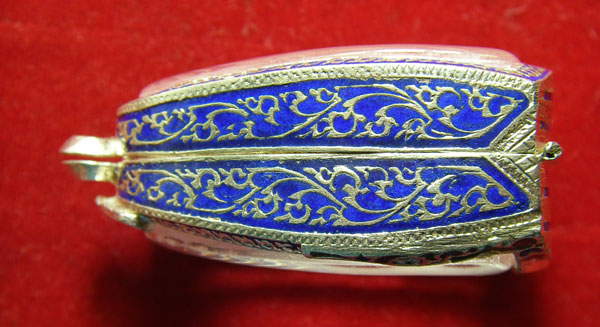 ตลับเงินลงยา สวยเดิม ๆ