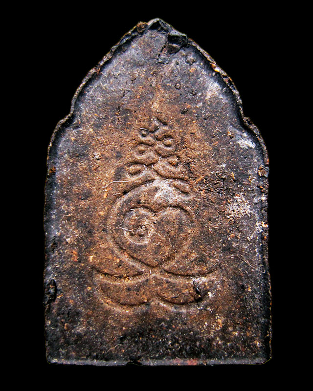 พระปิดตาห้าเหลี่ยม เนื้อดำ หลวงปู่บัว ถามโก รุ่นที่ระลึกหล่อรูปเหมือน ปี ๒๕๔๑