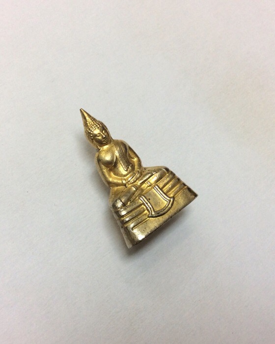 พระกริ่งพระพุทธโสธร วัดโสธรวรารามวรวิหาร จ.ฉะเชิงเทรา ปี49 เนื้อกะไหล่ทอง มีโค๊ด กล่องเดิม