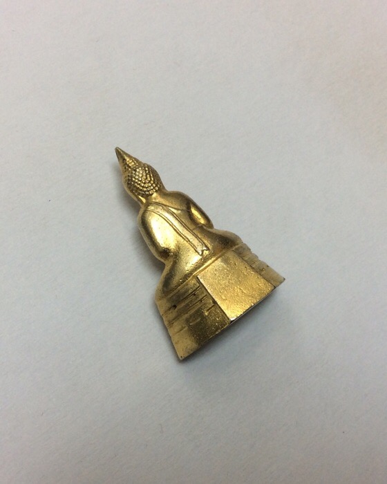 พระกริ่งพระพุทธโสธร วัดโสธรวรารามวรวิหาร จ.ฉะเชิงเทรา ปี49 เนื้อกะไหล่ทอง มีโค๊ด กล่องเดิม