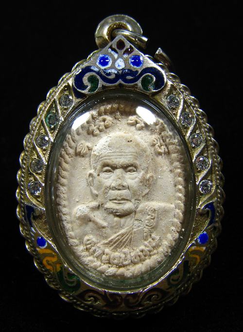 พระผงรูปเหมือนหลังยันต์ดวงเศรษฐี หลวงปู่หมุน ฐิตสีโล รุ่นดวงเศรษฐี เสาร์ ๕ ปี๒๕๔๓ (14) 