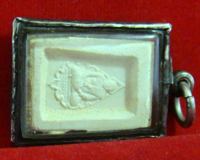 พระคำข้าว รุ่นแรก หลวงพ่อฤาษีลิงดำ วัดท่าซุง จ.อุทัยธานี 