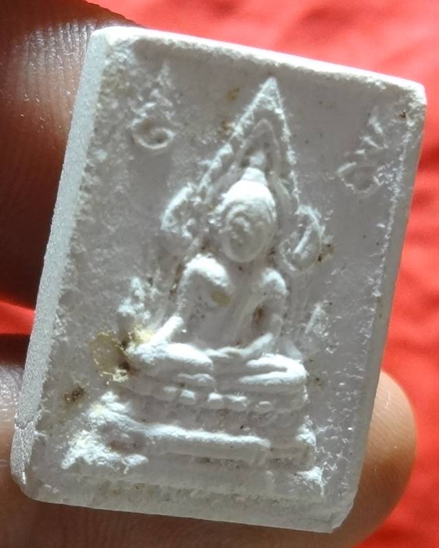  หลวงปู่ดู่ วัดสระแก พิมพ์พระพุทธชินราชครับ