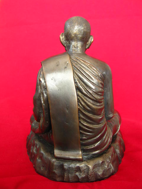 หลวงปู่เหรียญ วรลาโภ วัดอรัญบรรพต จ.หนองคาย 5 นิ้ว สวยๆๆ ส่งถึงบ้านครับ