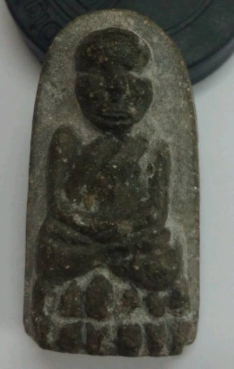 หลวงปู่ทวด พิมพ์พระรอด หลวงปู่หมุน ฐิตสีโล ปลุกเสก รุ่นพระเจ้า 5 พระองค์ (แข้งขีด นิยม)