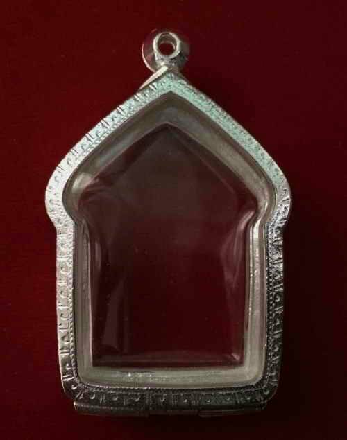 ตลับเงินสำหรับใส่ขุนแผนหลวงปู่ทิม/หลวงพ่อสาคร หรือพระที่มีขนาดใกล้เคียง