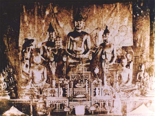 หลวงพ่อโสธร รุ่นทองประทาน พิมพ์ลอยองค์ ๒๕๕๐