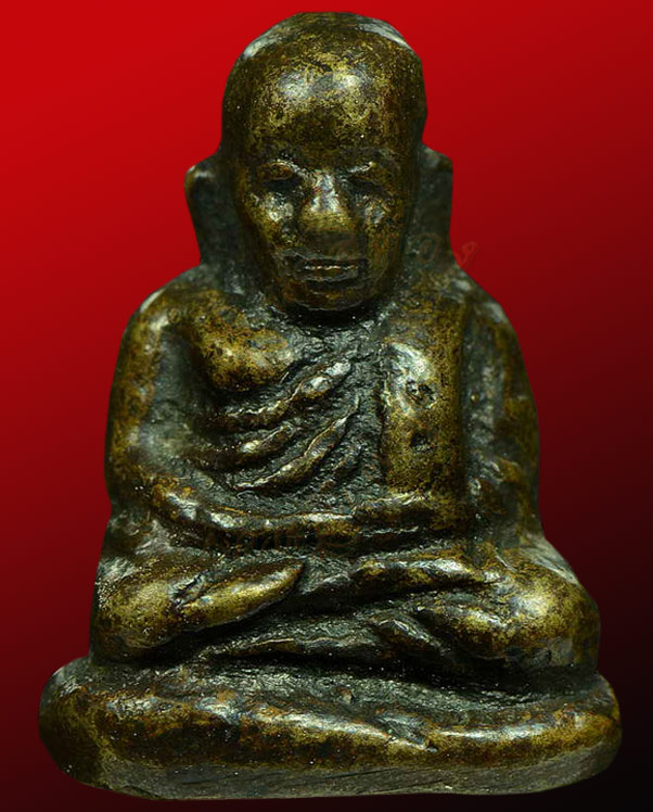 หลวงพ่อเงิน วัดบางคลาน พิมพ์เล็ก ใต้ฐานอุดผง รุ่นช้างคู่ ออก วัดท้ายน้ำ อ.โพทะเล จ.พิจิตร ปี ๒๕๒๖