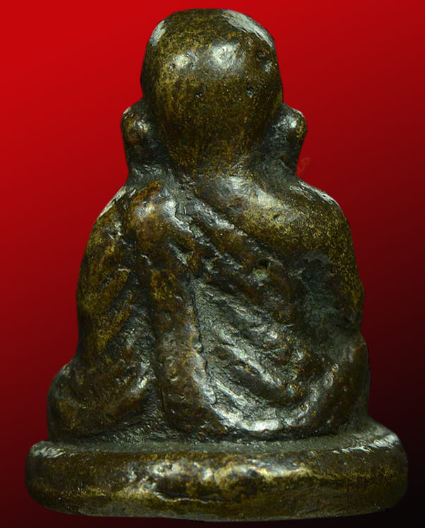 หลวงพ่อเงิน วัดบางคลาน พิมพ์เล็ก ใต้ฐานอุดผง รุ่นช้างคู่ ออก วัดท้ายน้ำ อ.โพทะเล จ.พิจิตร ปี ๒๕๒๖