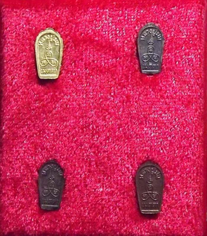 พระปรกมะขามทองคำ หลวงปู่ม่น วัดเนินตามาก ปี2536-7 รุ่นเมตตา สร้างโรงพยาบาลอ.พนัสนิคม