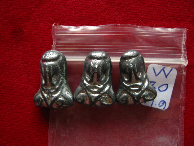 พระรอด วัดโคนอน 2515...ตะกั่ว 3 องค์...หลวงปู่โต๊ะ วัดประดู่ฉิมพลี กทม.เสก...ไม่แพง ครับ