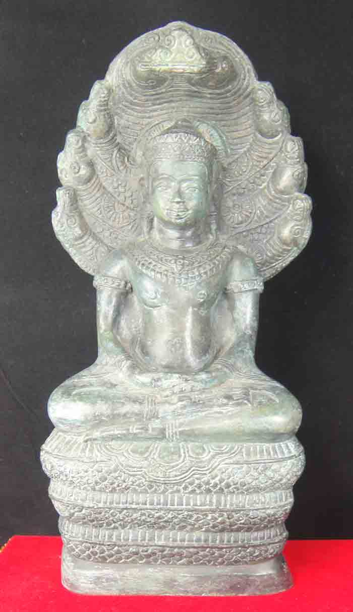 พระบูชาปางนาคปรก เนื้อโลหะรมสนิมเขียว งานฝีมือพุทธศิลป์ประณีตสวยงามมาก ขนาดหน้าตัก 5 นิ้ว ความสูง ๑๐