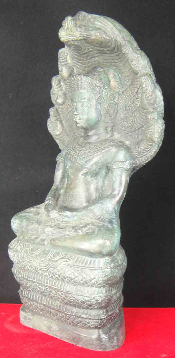 พระบูชาปางนาคปรก เนื้อโลหะรมสนิมเขียว งานฝีมือพุทธศิลป์ประณีตสวยงามมาก ขนาดหน้าตัก 5 นิ้ว ความสูง ๑๐