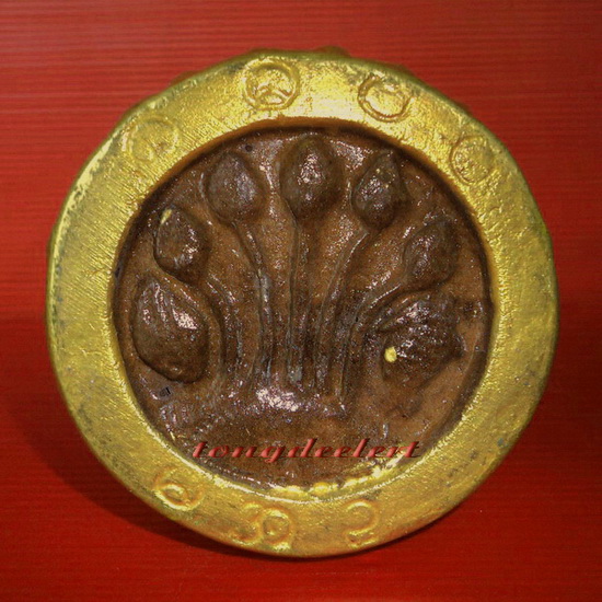 พระบัวเข็มทาทอง ศิลปะมอญพม่า สวยมากค่ะ