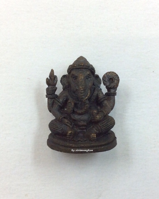 พระพิฆเนศ รุ่นบารมีศรีสนธิ์ วัดสุทัศนเทพวราราม เนื้อนวโลหะ มีโค๊ด กล่องเดิม No.393