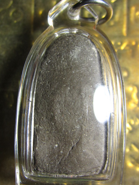 หลวงปู่ทวดพิมพ์พระรอด รุ่นพระเจ้าห้าพระองค์ หลวงปู่หมุน วัดบ้านจาน ปลุกเสก ปี 2544 