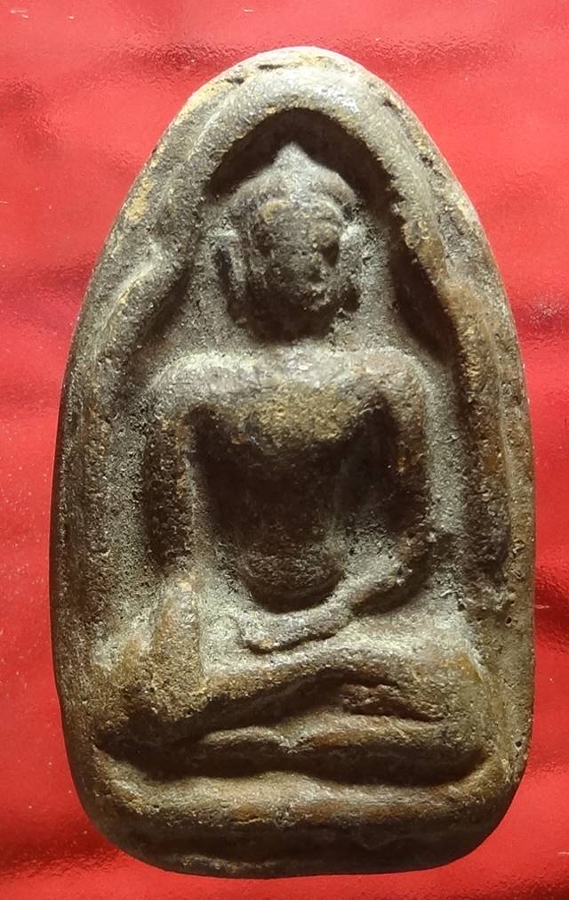 พระชุดกิมตึ๋ง พิมพ์มอญแปลง กรุวัดพระรูป เนื้อดิน สุพรรณบุรี