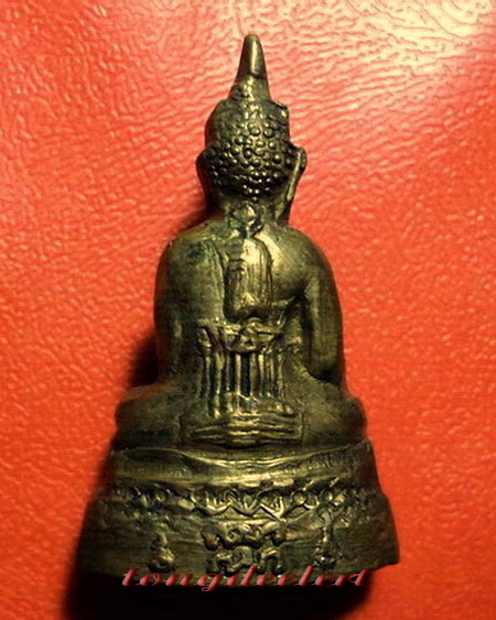 พระกริ่งพระประโทน จ.นครปฐม รุ่นแรก เนื้อทองผสมอุดกริ่งค่ะ