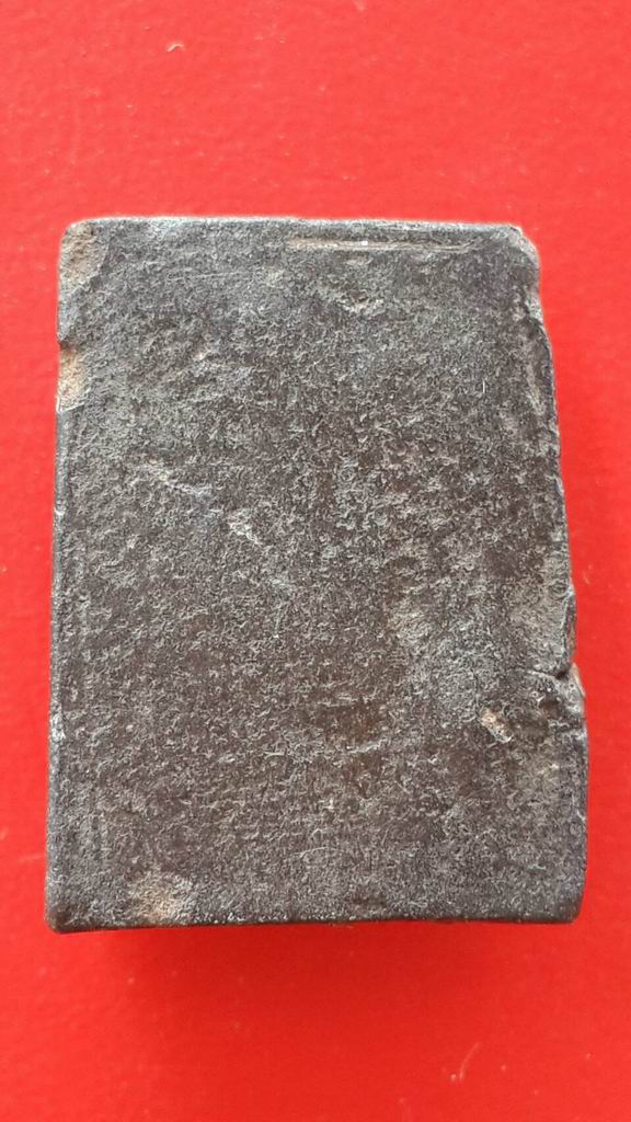 นางกวักพิมพ์เล็ก เนื้อผงใบลาน หลวงพ่อกวย ชุตินฺธโร วัดโฆสิตาราม จ.ชัยนาท