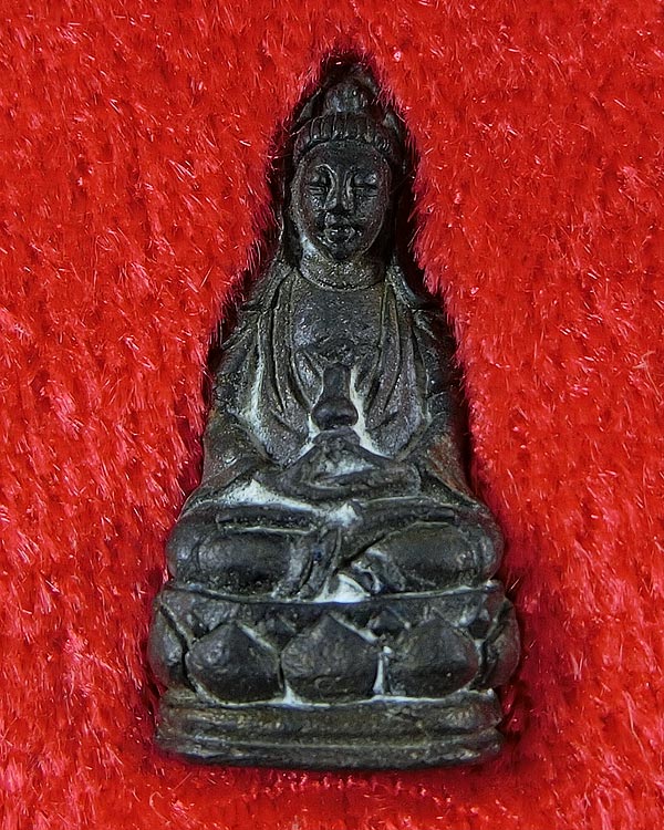 พระโพธิสัตว์ เจ้าแม่กวนอิม หลวงพ่อเกษม เขมโก ปี 2532