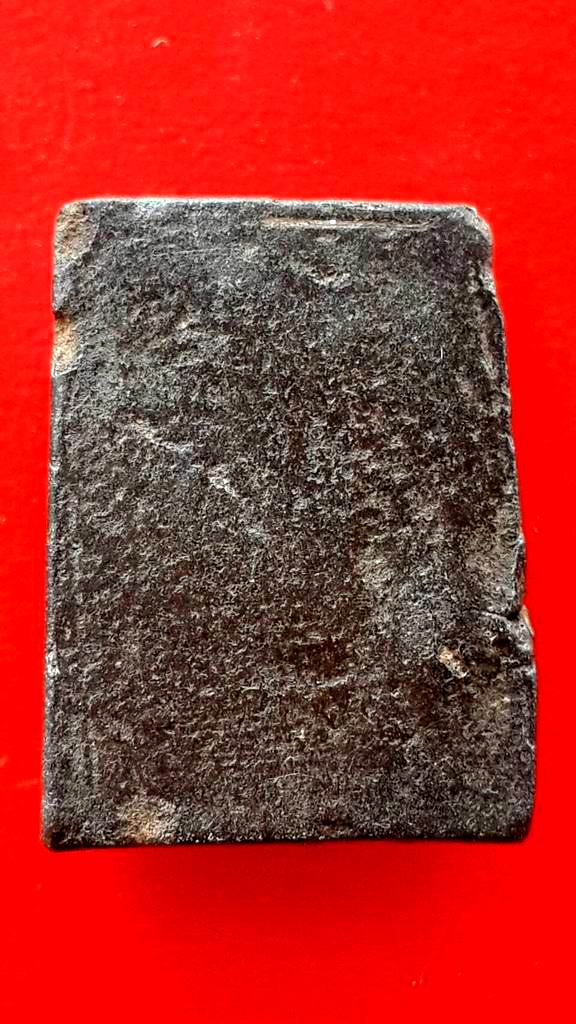 นางกวักพิมพ์เล็ก เนื้อผงใบลาน หลวงพ่อกวย ชุตินฺธโร วัดโฆสิตาราม จ.ชัยนาท