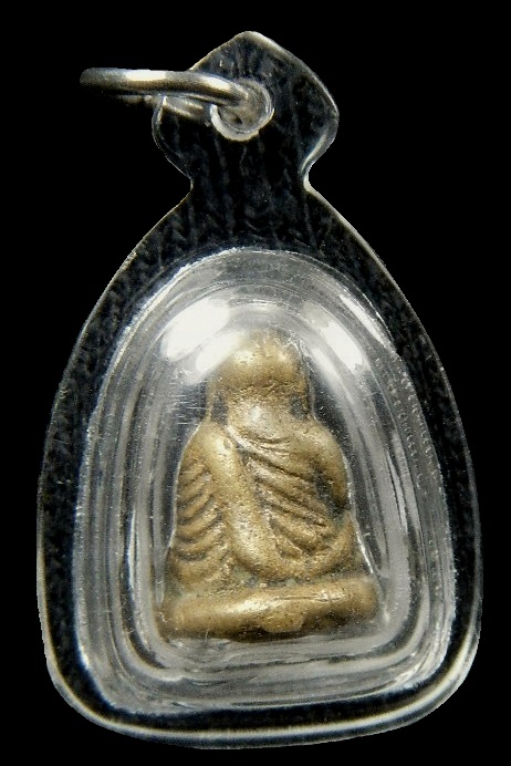 หลวงพ่อเงิน รุ่นปืนแตกแจกแม่ครัว วัดบางคลาน พิมพ์เล็ก (พร้อมเลี่ยม)