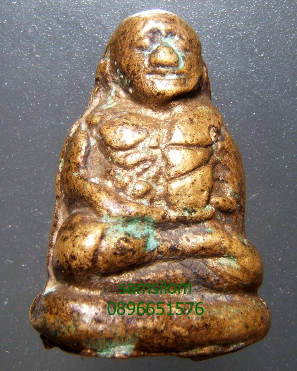 หลวงพ่อเงิน ออกที่วัดทุ่งน้อย พิจิตร รุ่นแรกปี95 พิมพ์บล็อคแตก เนื้อจัด แห้งสนิท 