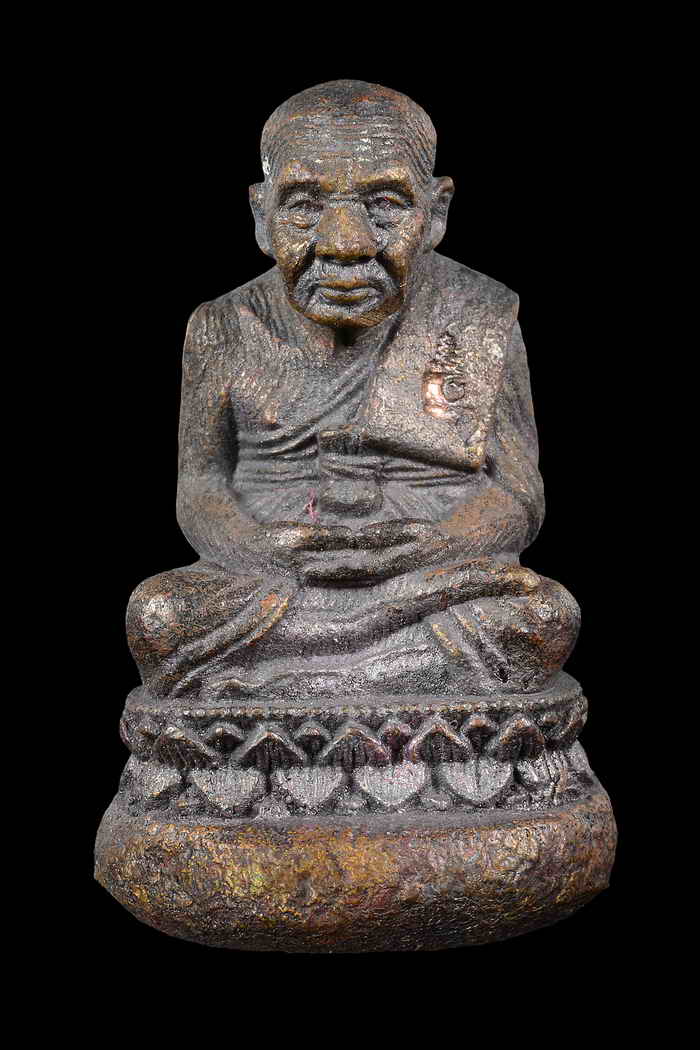 หลวงปู่ทวด พิมพ์เบ้าทุบ เนื้อนวะโลหะ รุ่นมหาลาภ วัดช้างให้ ปี 2540