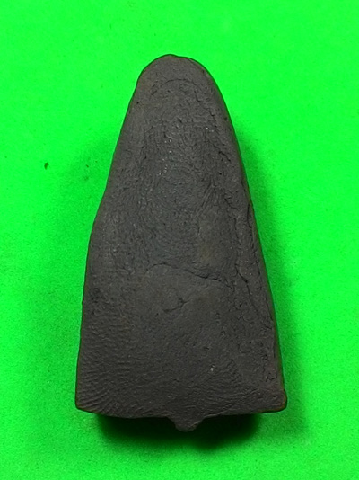 พระเนื้อว่าน พิมพ์ใหญ่ สรงน้ำ 42 หลวงปู่ทวด วัดช้างให้ อ.โคกโพธิ์จ.ปัตตานี พร้อมกล่องเดิมจากวัด 