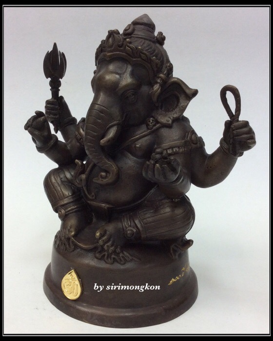 พระพิฆเนศ ปางนั่งบรมครู รุ่น 100 ปี กรมศิลปากร ขนาดบูชา หน้าตัก 4 นิ้วครึ่ง เนื้อโลหะผสม No.336